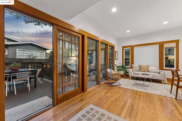 3033 Regent St, Berkeley, CA 94705