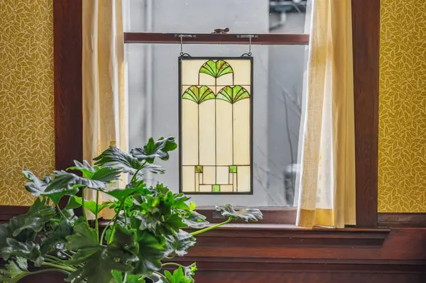 1960 El Dorado Ave, Berkeley, CA 94707