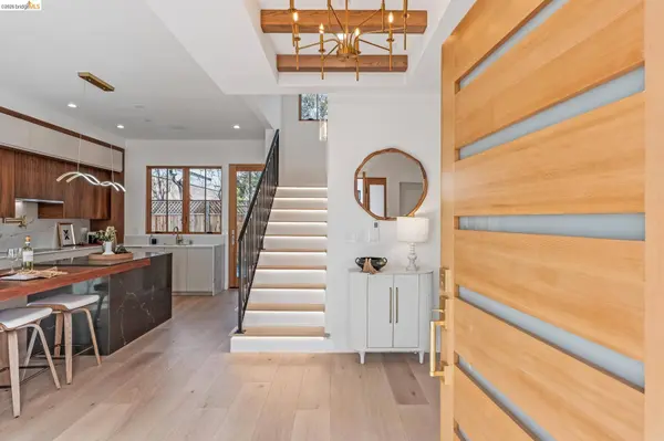 3023 Bateman St, Berkeley, CA 94705