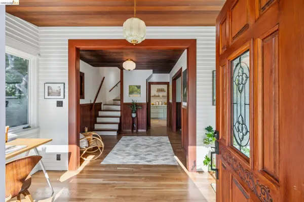 2129 Roosevelt Ave, Berkeley, CA 94703