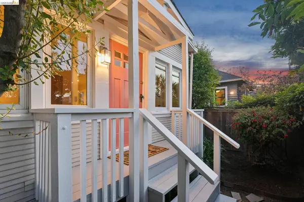 1322 Bancroft Way, Berkeley, CA 94702