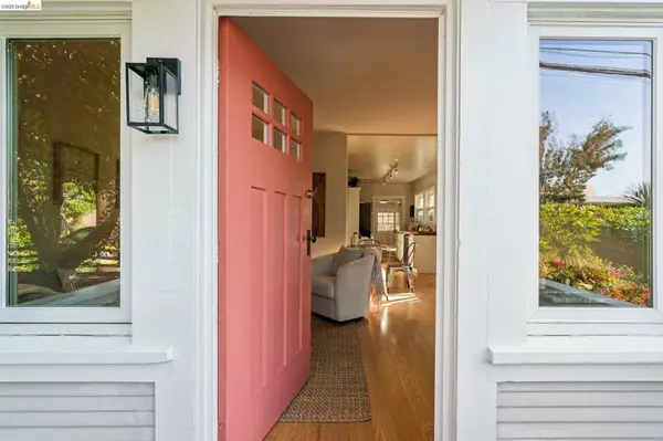 1322 Bancroft Way, Berkeley, CA 94702