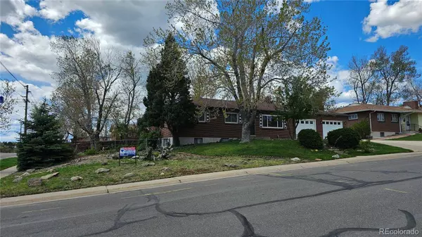 12022 W Louisiana AVE, Lakewood, CO 80228