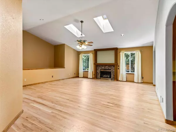 8846 S Carr ST, Littleton, CO 80128