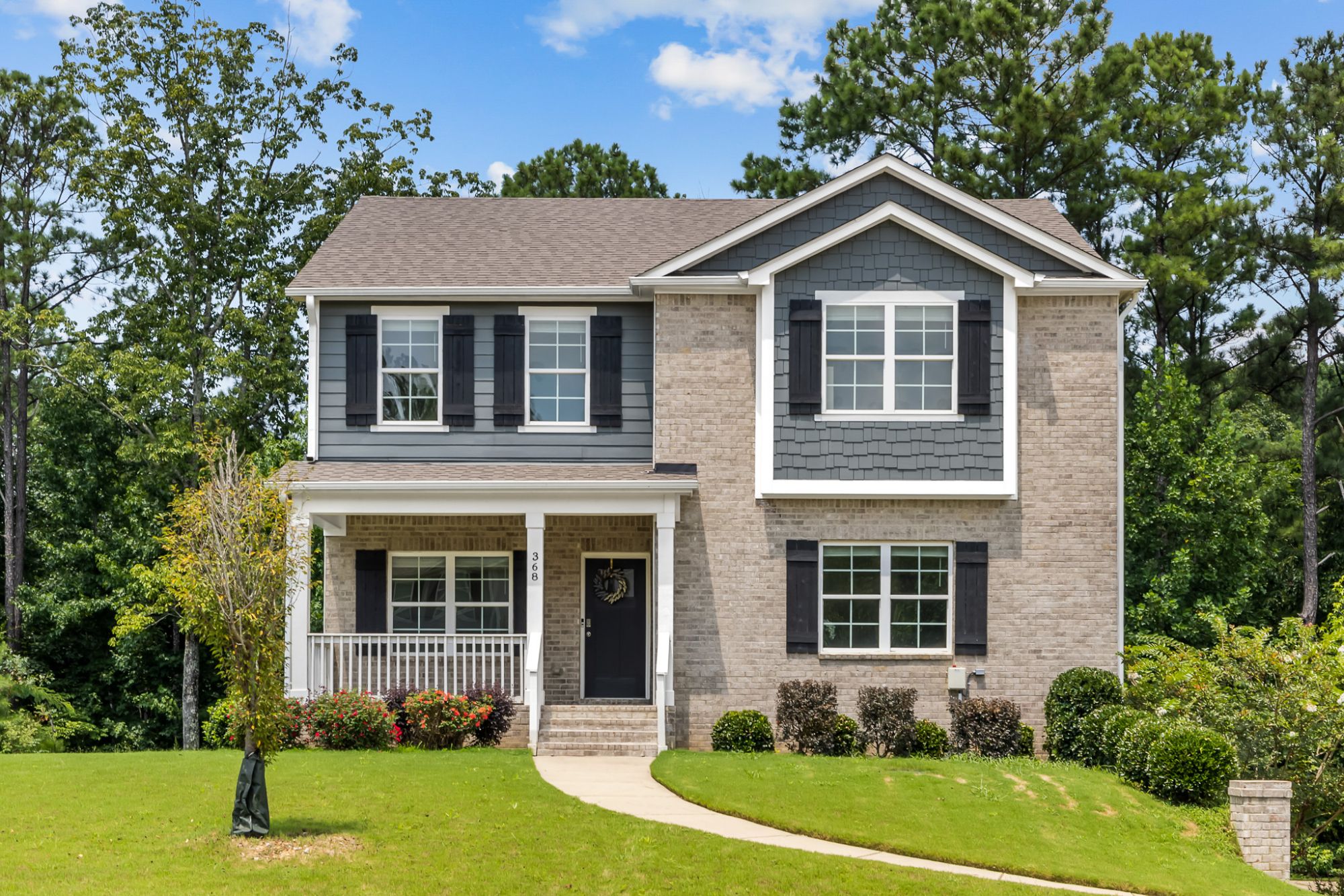 Home for sale in Creekview neighborhood in Helena Alabama