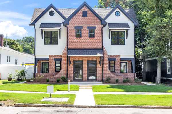 4115 4th Ave S, Birmingham, AL 35222-1944