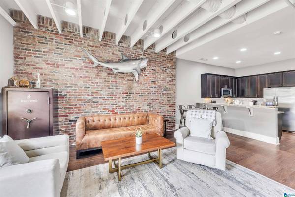 708 BARRISTERS COURT #708, Birmingham, AL 35242