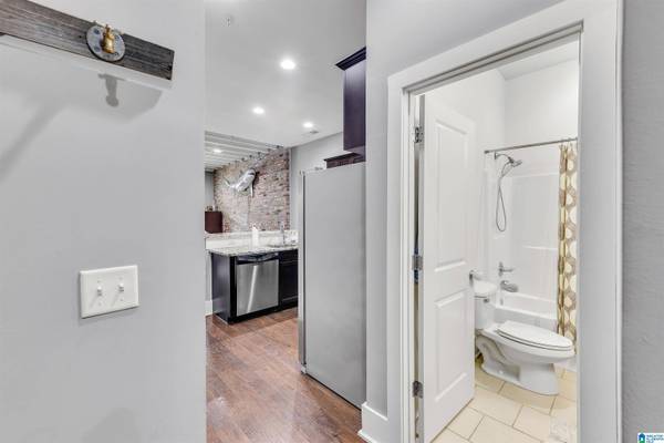 708 BARRISTERS COURT #708, Birmingham, AL 35242