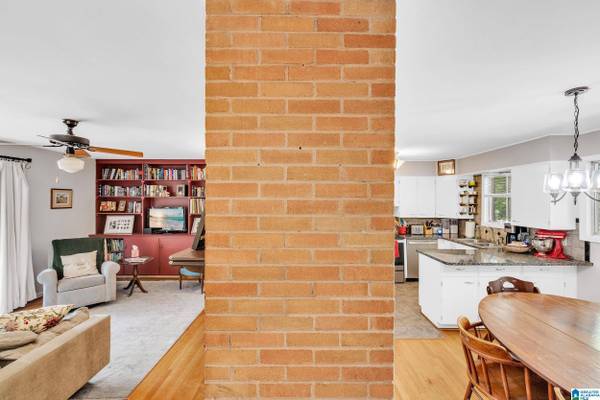 1572 VALLEY VIEW CIRCLE, Homewood, AL 35209