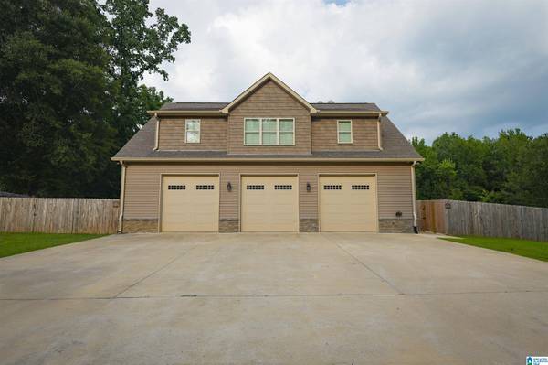 2348 JIM RANEY LANE, Bessemer, AL 35023