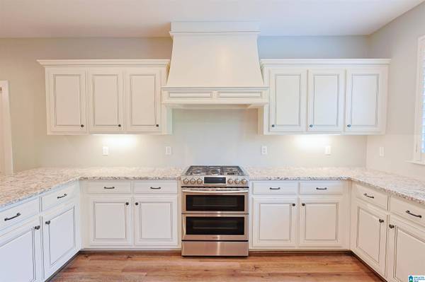 2348 JIM RANEY LANE, Bessemer, AL 35023