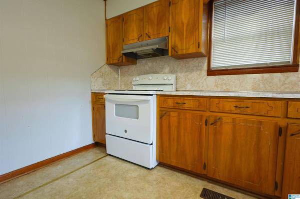 9584 BURNEY CAMP ROAD, Bessemer, AL 35023