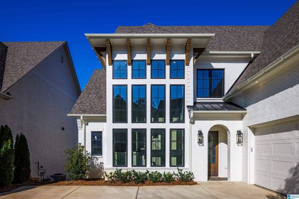 1719 COLLINWOOD COURT, Vestavia Hills, AL 35216