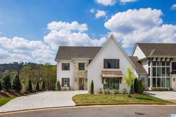 1723 COLLINWOOD COURT
