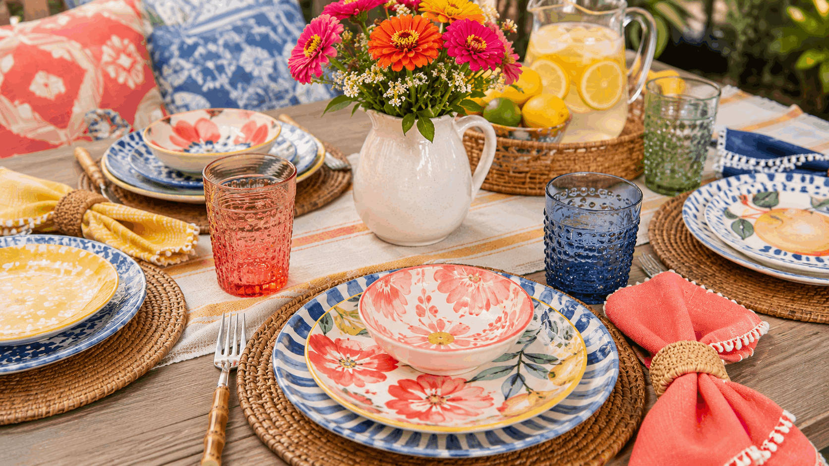 Melamine Dinnerware for Outdoor Entertaining