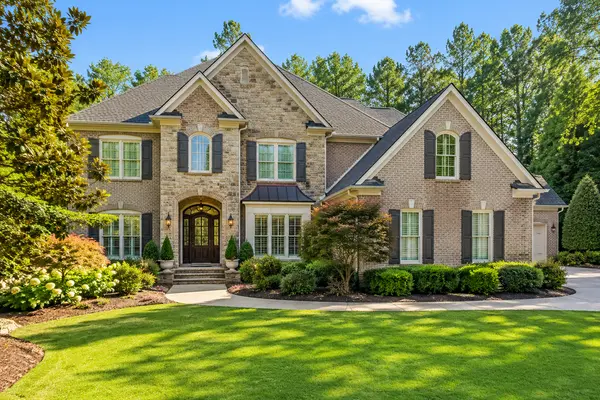 The Falls at Autry Mill: Space, Amenities, and a Johns Creek Location