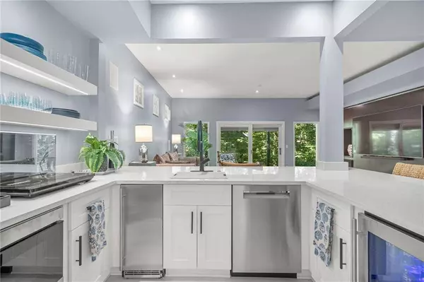 205 Flowing Spring TRL, Roswell, GA 30075