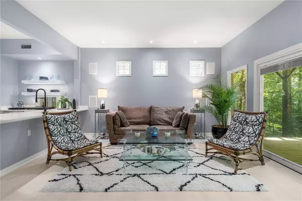 205 Flowing Spring TRL, Roswell, GA 30075