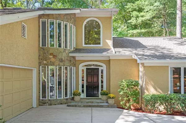 205 Flowing Spring TRL, Roswell, GA 30075