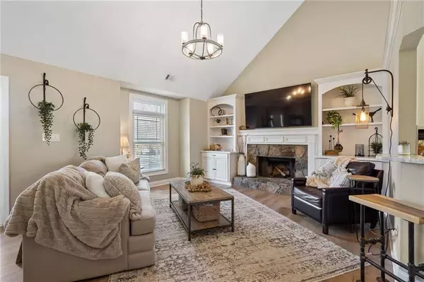 2230 Mcbrayer CT, Cumming, GA 30028