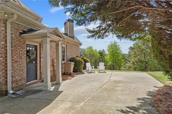 2032 Grovewood CT, Cumming, GA 30041