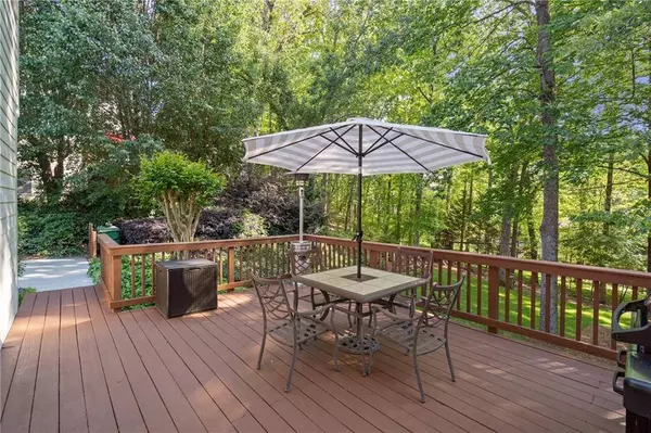 1880 Barrett DR, Cumming, GA 30040