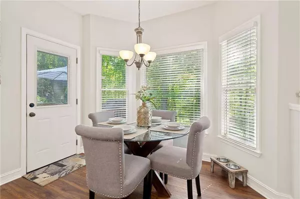 1880 Barrett DR, Cumming, GA 30040