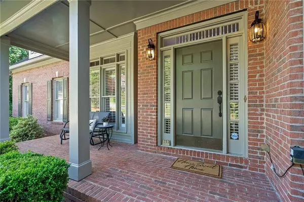 1880 Barrett DR, Cumming, GA 30040