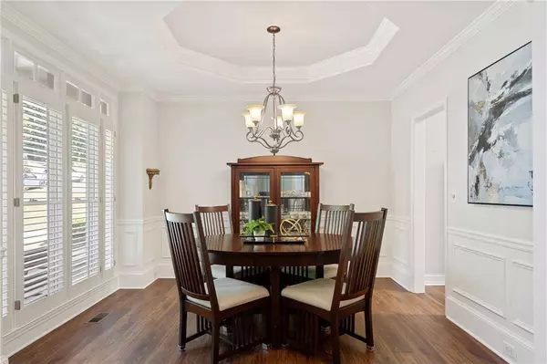 1880 Barrett DR, Cumming, GA 30040