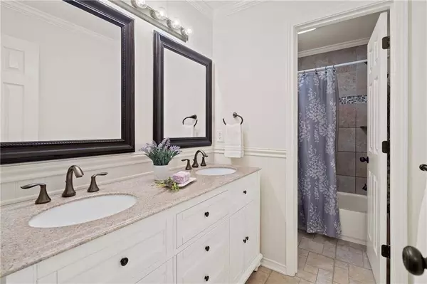 1880 Barrett DR, Cumming, GA 30040