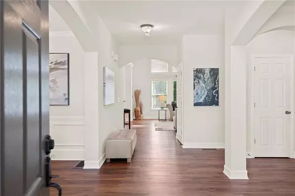 1880 Barrett DR, Cumming, GA 30040