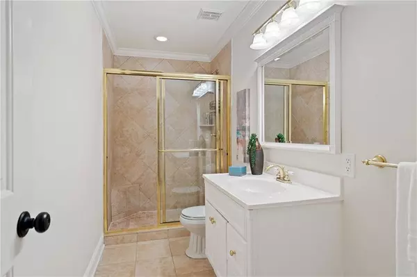 1880 Barrett DR, Cumming, GA 30040