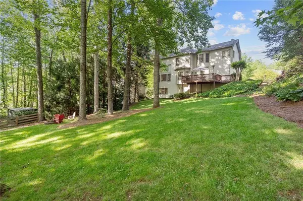 1880 Barrett DR, Cumming, GA 30040