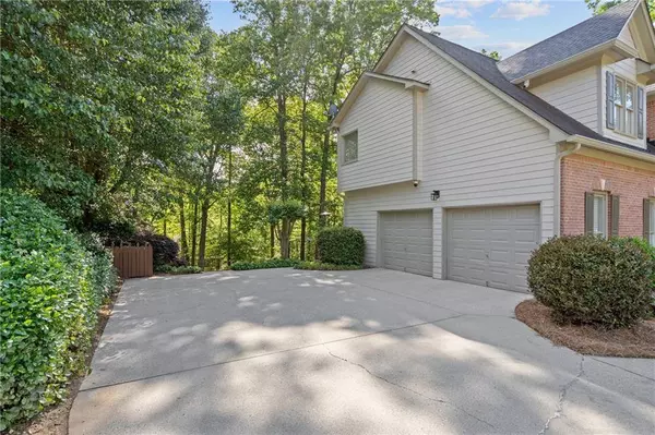 1880 Barrett DR, Cumming, GA 30040