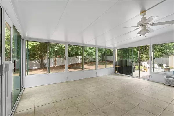 710 Crab Orchard CT, Roswell, GA 30076