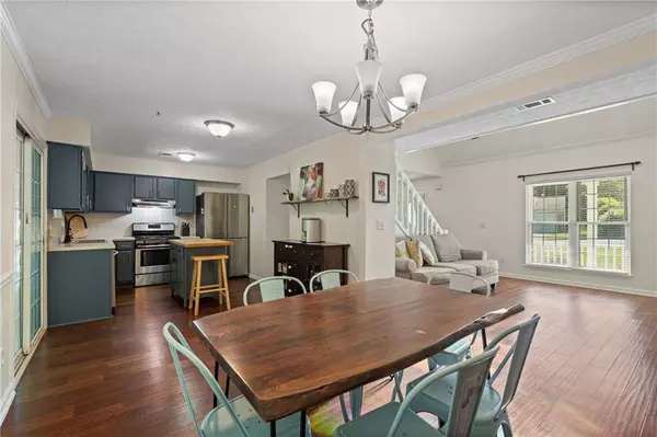 710 Crab Orchard CT, Roswell, GA 30076