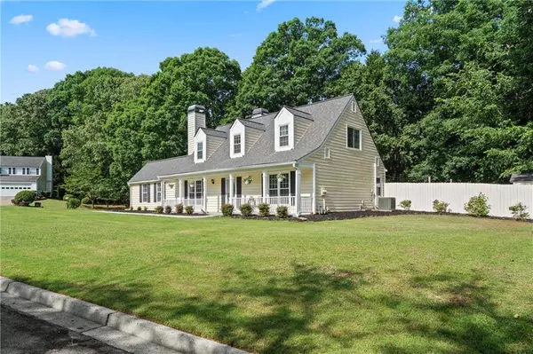 710 Crab Orchard CT, Roswell, GA 30076