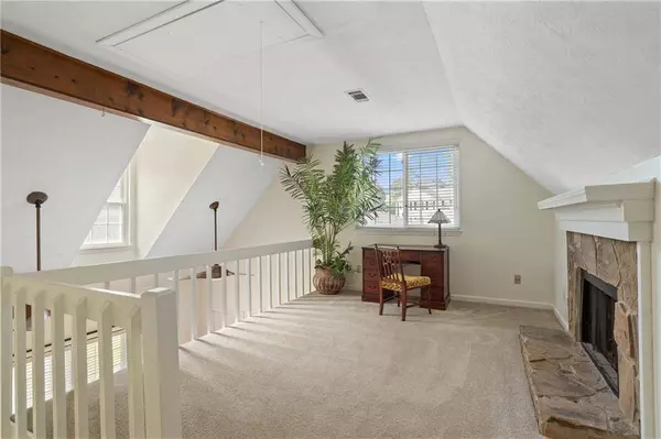 710 Crab Orchard CT, Roswell, GA 30076