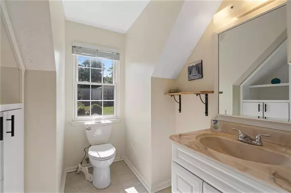 710 Crab Orchard CT, Roswell, GA 30076