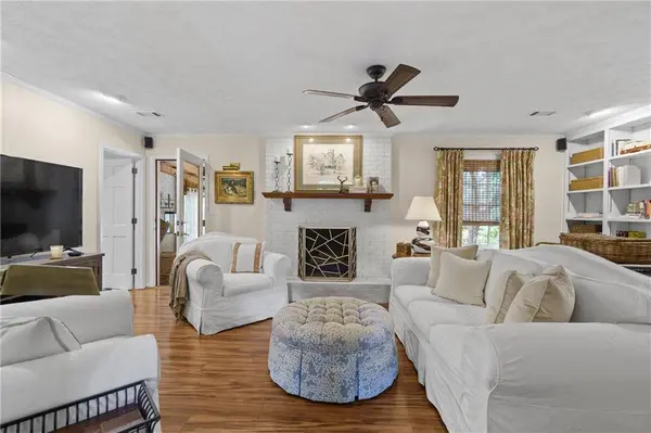 11190 Hembree Springs DR, Roswell, GA 30076