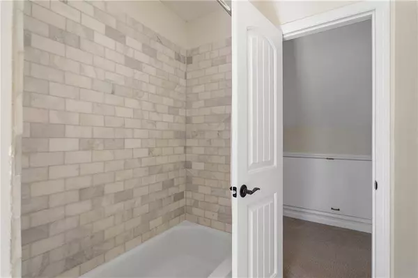 710 Crab Orchard CT, Roswell, GA 30076