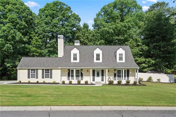 710 Crab Orchard CT, Roswell, GA 30076