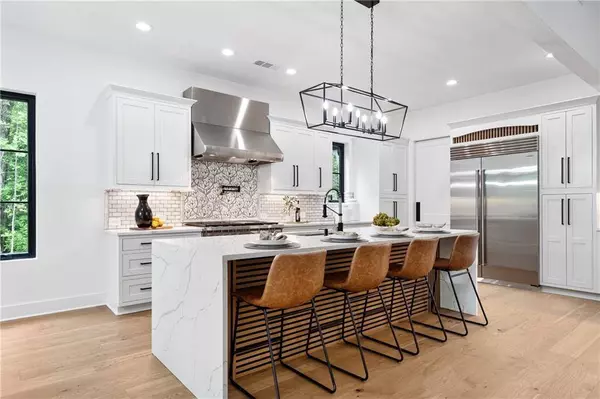 2595 Grassview DR, Milton, GA 30004