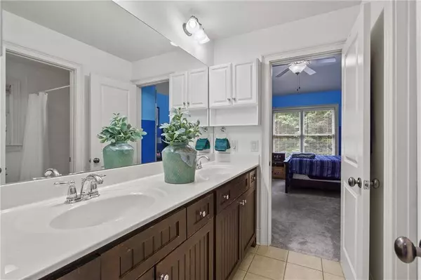 2635 Etienne LN, Cumming, GA 30041