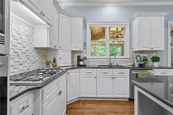 2635 Etienne LN, Cumming, GA 30041