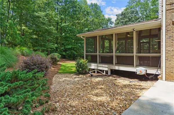 2635 Etienne LN, Cumming, GA 30041