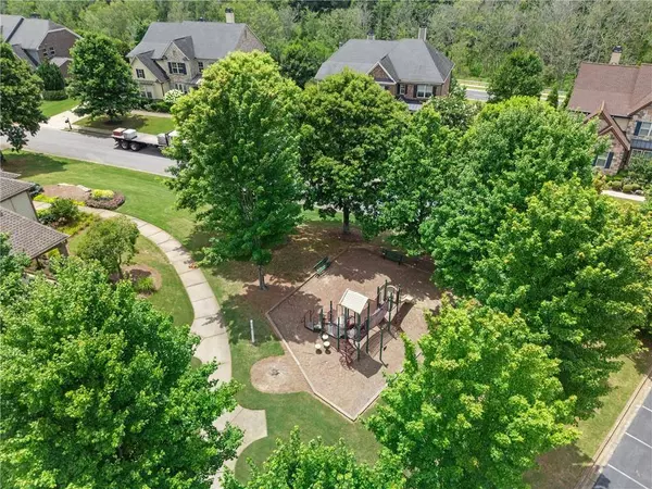 2635 Etienne LN, Cumming, GA 30041