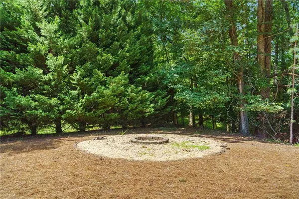 2635 Etienne LN, Cumming, GA 30041