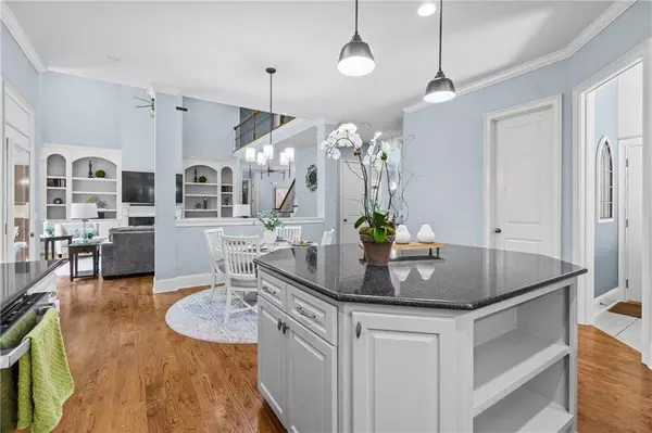 2635 Etienne LN, Cumming, GA 30041