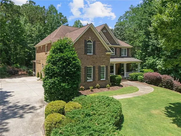 2635 Etienne LN, Cumming, GA 30041